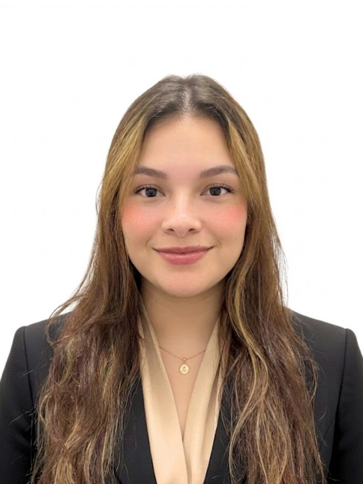 NATALIA ZULUAGA FONDO BLANCO